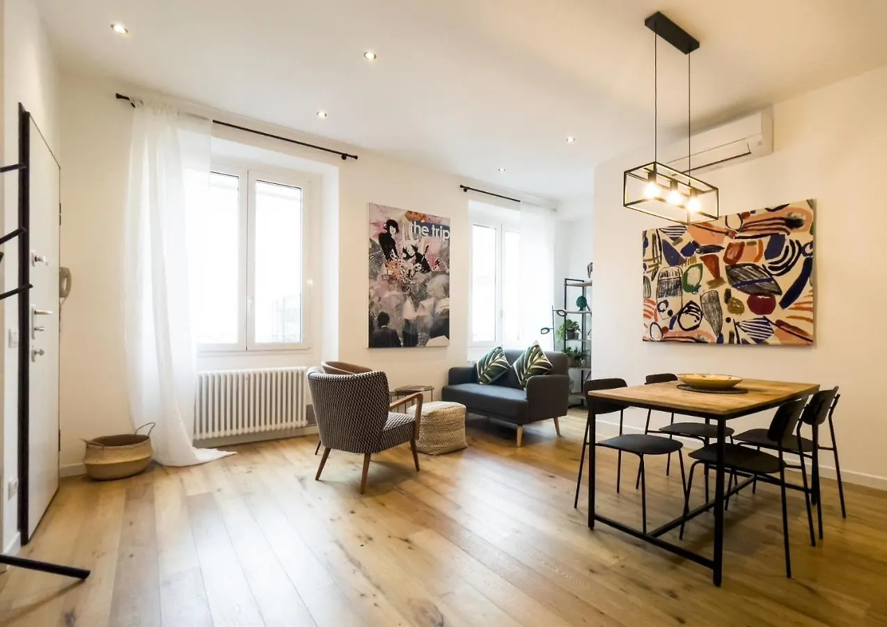 Easylife - Elegante E Rifinita Dimora Nello Splendido Quartiere Di Porta Venezia Lejlighed Milano 0*,  Italien