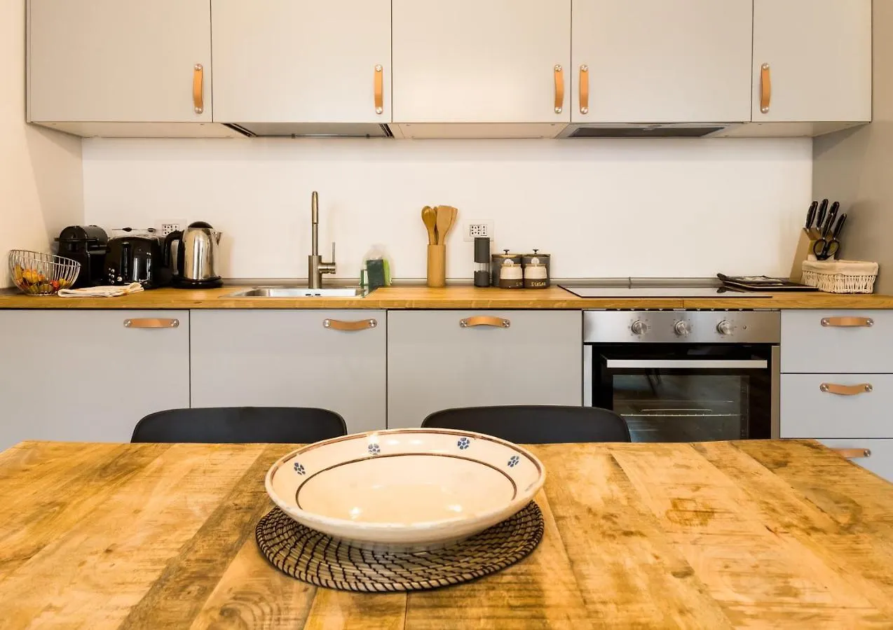 Easylife - Elegante E Rifinita Dimora Nello Splendido Quartiere Di Porta Venezia Lejlighed Milano