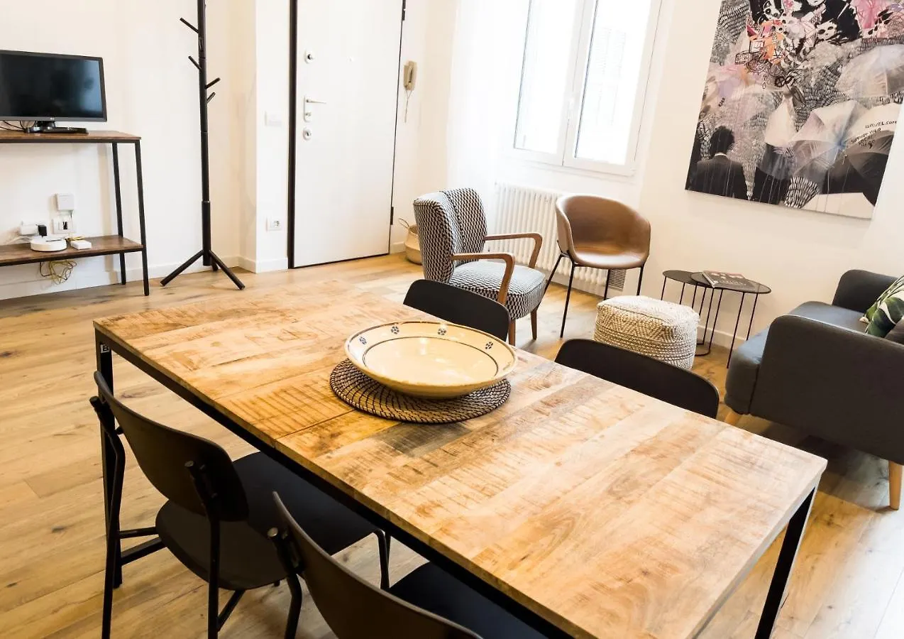 Easylife - Elegante E Rifinita Dimora Nello Splendido Quartiere Di Porta Venezia Lejlighed Milano