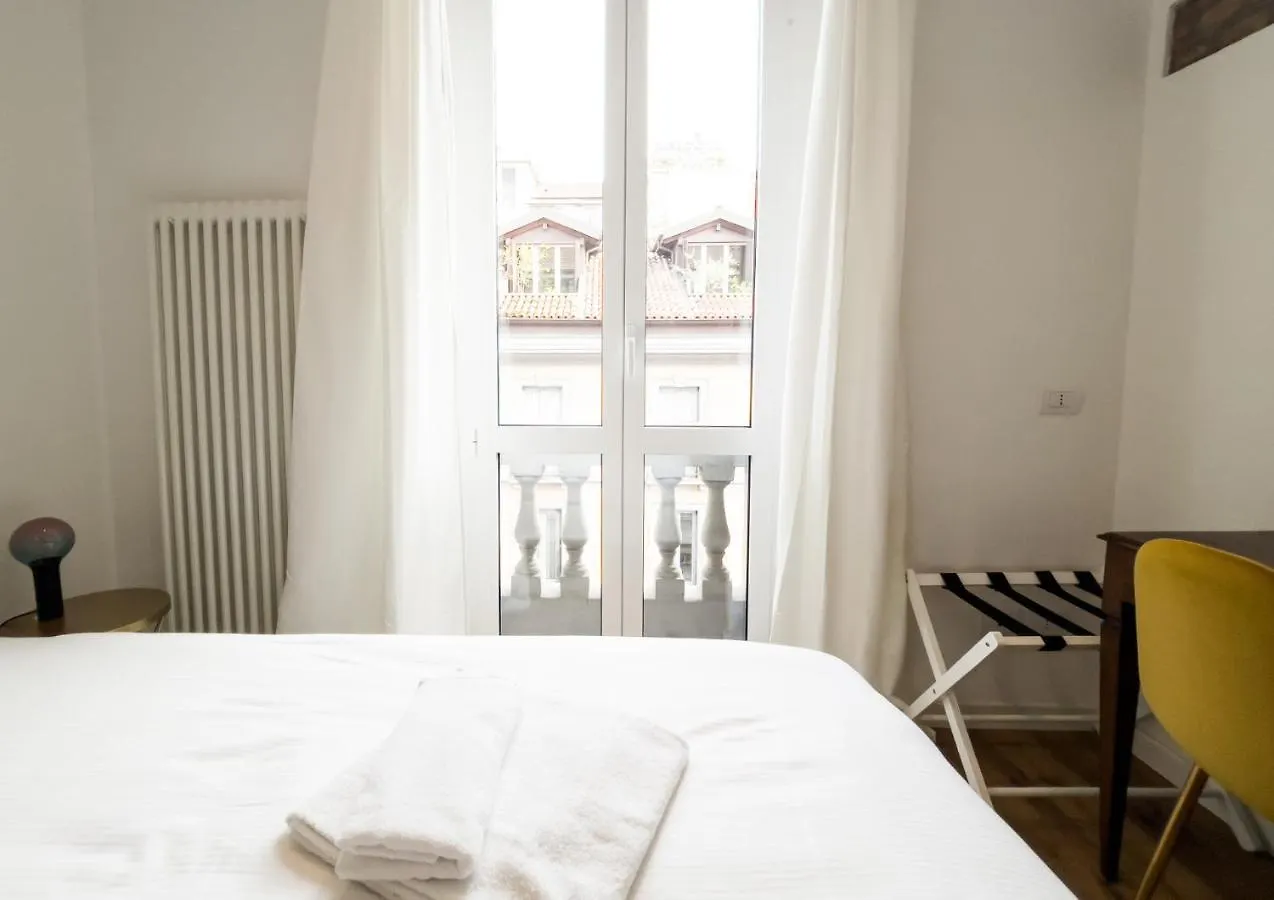 Easylife - Elegante E Rifinita Dimora Nello Splendido Quartiere Di Porta Venezia Lejlighed Milano